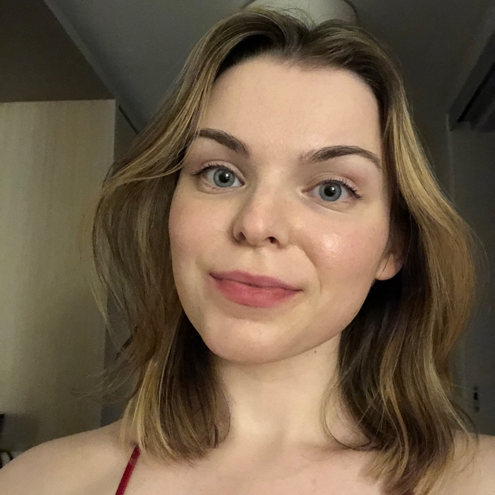 Meet your Posher, Alexis